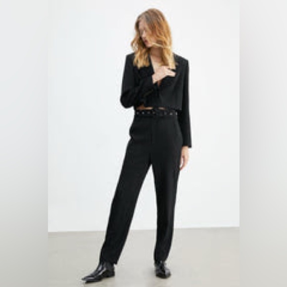 women tailored Joy black balloon Pants with Belt